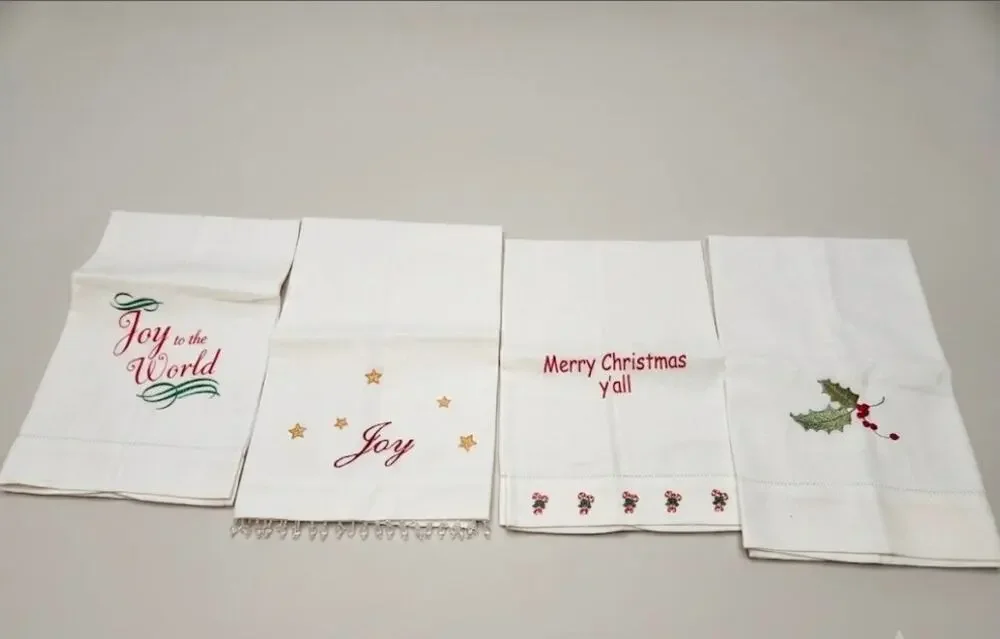 Lot of 4 Bathroom Hand Fingertip Towels Christmas Joy White